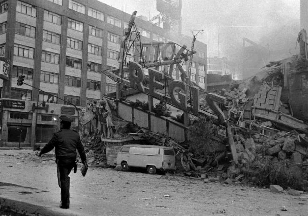 El hotel Regis tras el terremoto de 1985